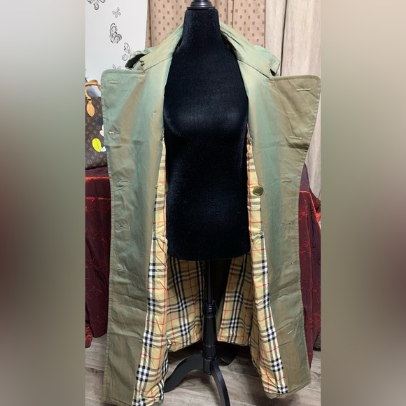 Vintage Burberry's Trench Coat - Picture 3 of 10